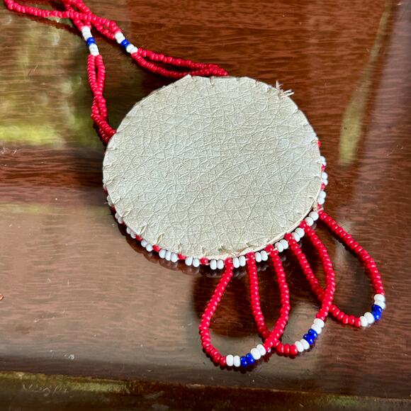 Vintage Beaded Medallion Necklace Red White Blue Southwestern Style - Picture 4 of 12